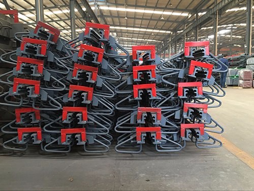 桥梁伸缩缝